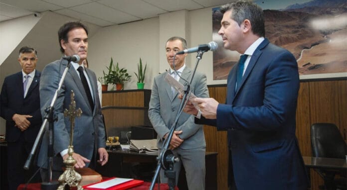 Sebastian-Davila-fiscal-de-Estado