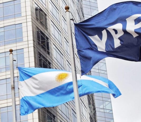 Juicio por YPF: la Corte de Estados Unidos le dio un mes más a los fondos para apelar