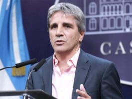 Caputo: "La economía está creciendo a un ritmo más lento, no estamos en recesión"