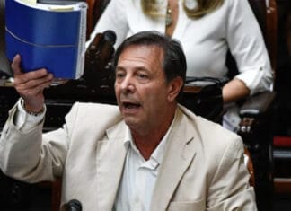 Zago adelantó que su bloque dará quorum en la interpelación de Adorni