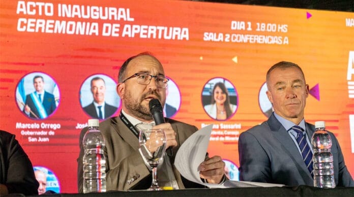 Miodowski-en-feria-minera