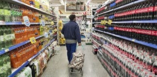 La confianza del consumidor cortó la racha negativa y subió en mayo