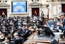 La oposición criticó al Gobierno por haber prorrogado el Presupuesto 2023 y buscará debatirlo en marzo
