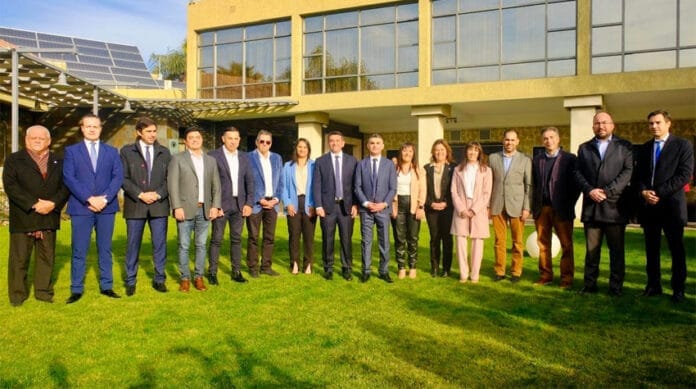 Fabian-Gramajo-y-dirigentes
