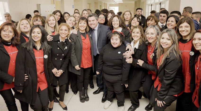 Orrego-y-docentes-02