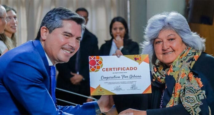 Orrego-y-Mujer
