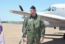 Gobierno echó al jefe de la Fuerza Aérea por uso de aviones y acoso sexual