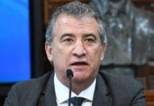Entre Ríos: el exgobernador Urribarri continuará detenido, ya que rechazaron un hábeas corpus
