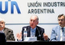 Los industriales se oponen a la apertura importadora y reclaman "igualdad de condiciones"