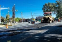 Comenzaron las obras de repavimentación en calle Comercio de Rivadavia