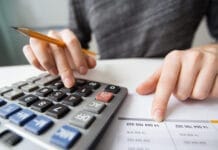 La recaudación tributaria subió 7% en términos reales en abril