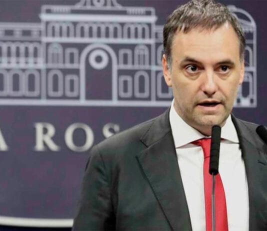 Adorni: "Con Bettina no vamos a entrar en ningún blanqueo"