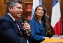 Orrego en la Embajada de Francia: "El desarrollo de empleo y proveedores locales es vital"