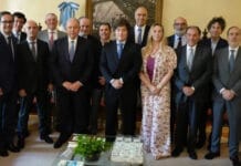 Milei presentó la "nueva era" económica de Argentina a empresarios en España