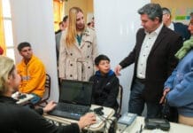 El Gobernador Orrego recorrió el operativo San Juan Cerca en Angaco