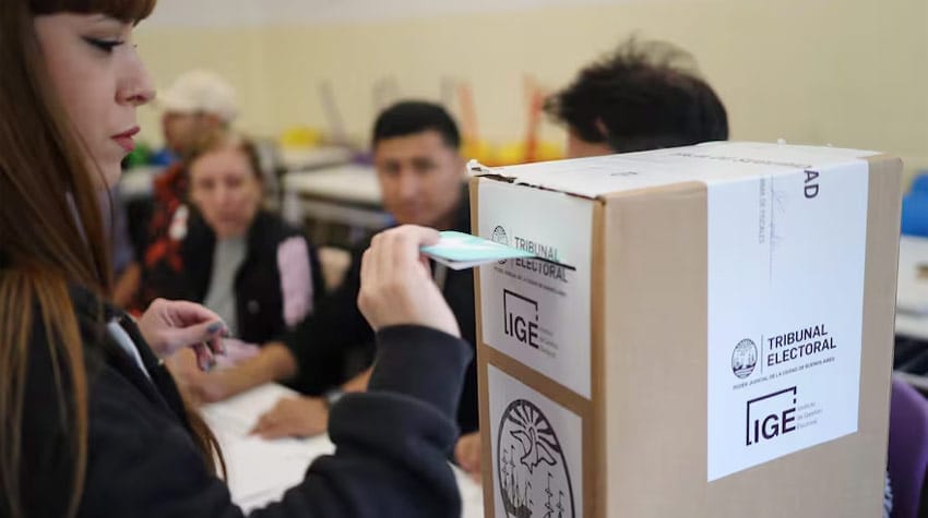 gente-votando-en-Buenos-Aires