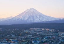 Rusia desactivó alerta de tsunami tras el brutal terremoto