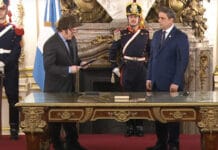 El Presidente Milei le tomó juramento a Lisandro Catalán como ministro del Interior