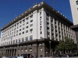 Los recursos nacionales a provincias retrocedieron 1% acumulado en 2026