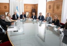 Francos encabezó una nueva reunión del Consejo de Mayo en la Casa Rosada