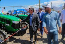 Orrego recorrió la vidriera agrícola de Cuyo en la apertura de Expo Innova San Juan