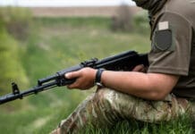 Establecieron estrictos requisitos para la compra y tenencia de armas semiautomáticas por parte de civiles