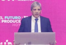 Caputo ante la UIA: "Hay que graduarse primero antes de flotar libremente, no nos agrandemos"