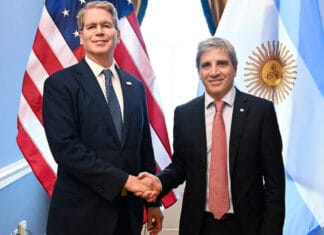 Caputo se reunió con Bessent durante la cumbre del G20 en Estados Unidos