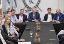 Gobernadores opositores a Milei cuestionaron el rumbo fiscal y reclamaron una agenda federal común