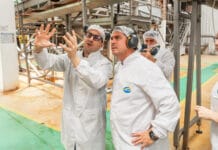 El Gobernador Orrego recorrió la fábrica Arcor