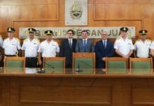 Histórico: el Gobernador Orrego entregó sables de mando a la Plana Mayor de la Policía de San Juan