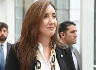 Villarruel le dio la espalda a Milei en el acto patrio en Rosario