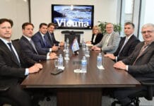 Orrego consolidó en Canadá un acuerdo integral con Vicuña Corp