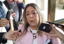 La escribana de Adorni declaró ante la Justicia y negó la existencia de un préstamo por sus propiedades