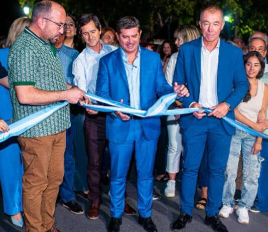 Orrego y Miodowsky inauguraron obras de repavimentación en barrio Stotac