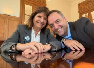 Bullrich adelantó su declaración jurada en medio de la presión sobre Adorni