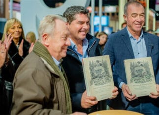 El Gobernador Orrego visitó la 50° edición de la Feria Internacional del Libro de Buenos Aires