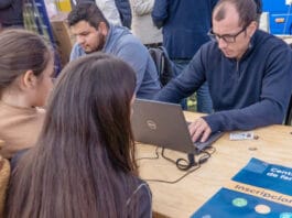 Continúan inscripciones en Centros de Familia y Centros Faro para beneficiarios