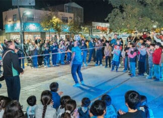 Fan Fest Día del Padre: Comprá en Rawson, alentá a la Selección y ganá premios