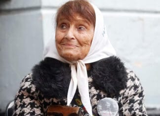 Murió Taty Almeida, presidenta de Madres de Plaza de Mayo Línea Fundadora