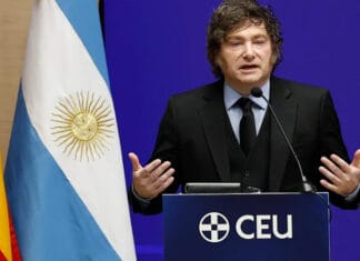 Milei en España: "Cuando uno está en la tribuna, es más fácil que cuando está en el campo de juego"