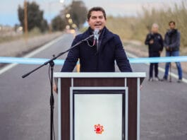 Orrego inauguró una repavimentación en Angaco y San Martín y anunció más obras de asfalto