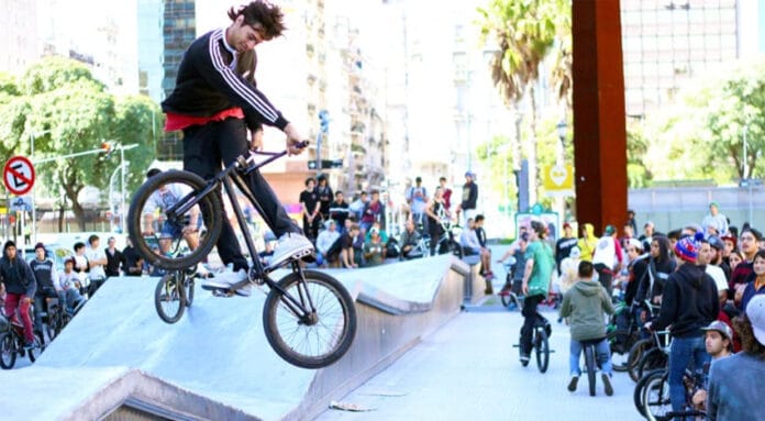 stunt-bike