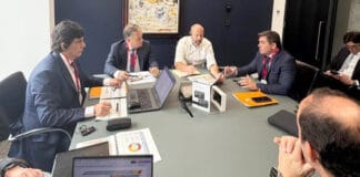 Orrego presentó en Londres la emisión de bonos ante inversores internacionales