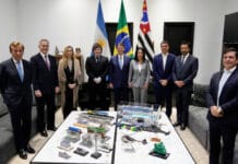 Milei se reunió con Flávio Bolsonaro en Brasil: "Vinimos a acompañar la ola azul"