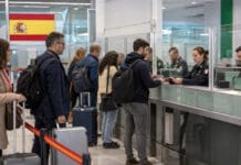 Por la crisis migratoria en Ceuta, España volvió a controlar viajeros de Italia