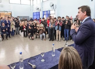 Orrego inauguró ampliación de una escuela en Difunta Correa que brinda más espacios y herramientas para los estudiantes