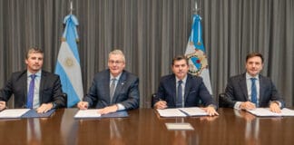 El Gobernador Orrego concretó un acuerdo con Vicuña que adelanta U$S250.000.000 para infraestructura
