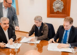 Santilli y Caputo viajaron a Catamarca para firmar acuerdos por obras clave