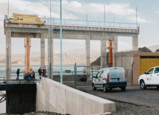 Tras 10 años de abandono, volvió a operar el descargador de fondo del Dique Cuesta del Viento